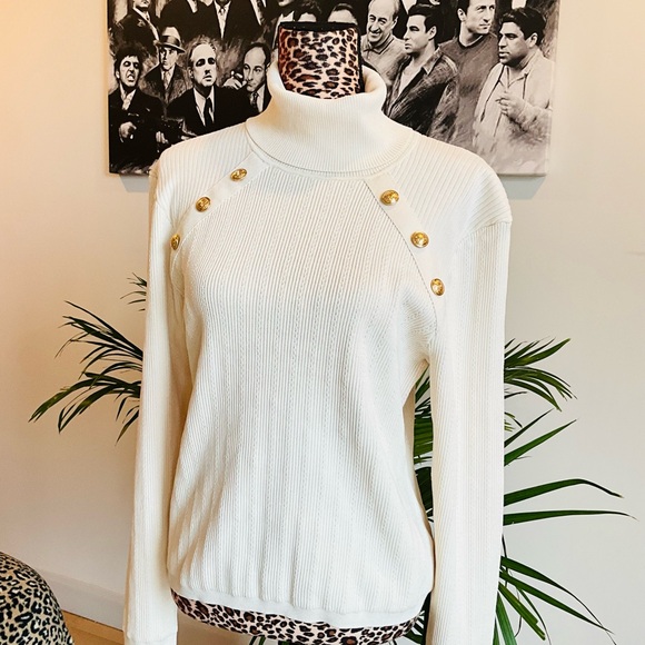 Militant Style Turtleneck - Picture 8 of 8